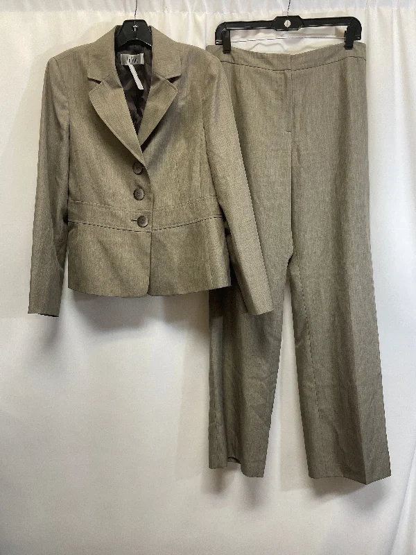 Pants Suit 2pc By Le Suit In Tan, Size: M